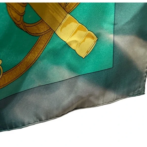 Hermès Eperon d'Or Silk Scarf Carré 90 Green Gold Vintage – Fading / Wear - Picture 7 of 7